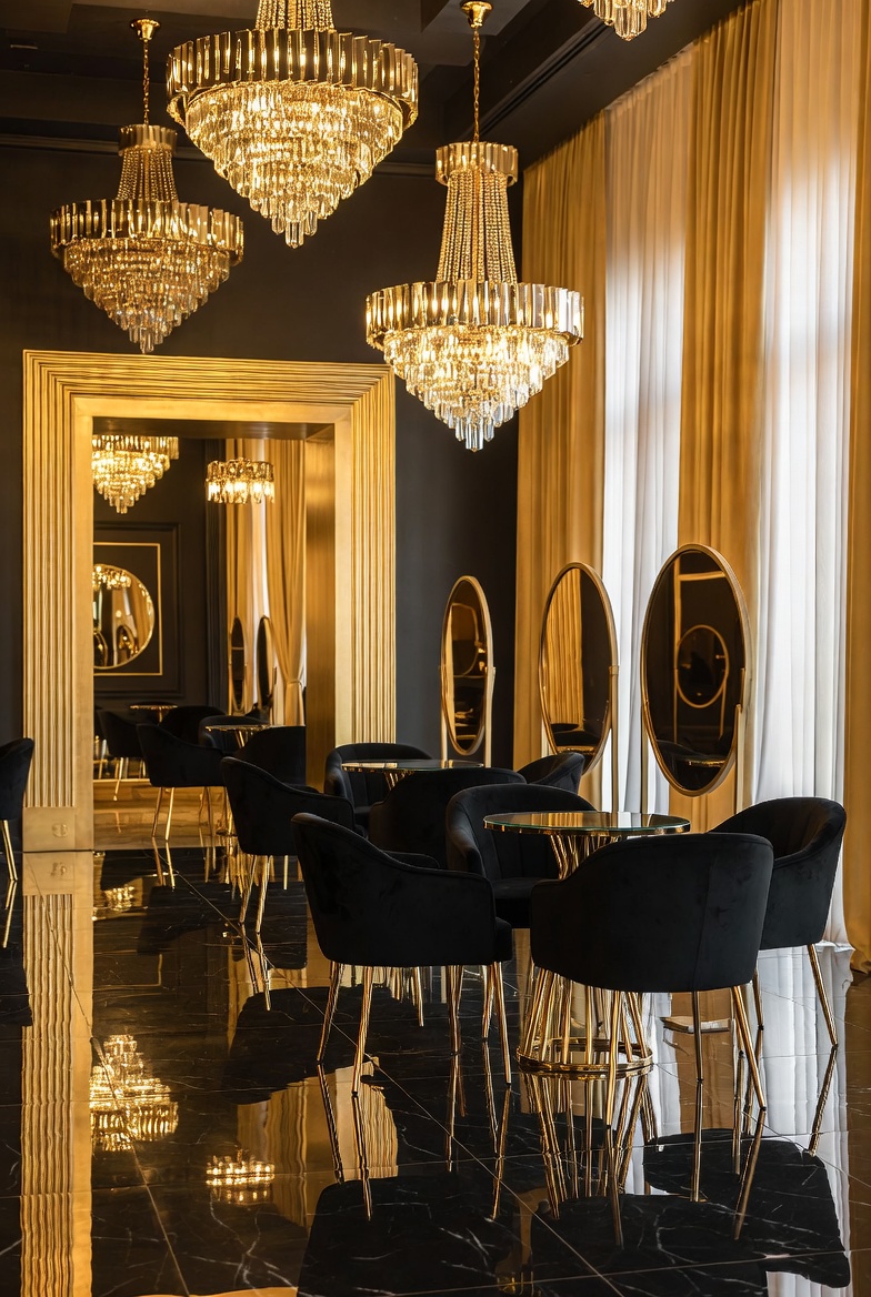 Vintage record player and vinyl collection